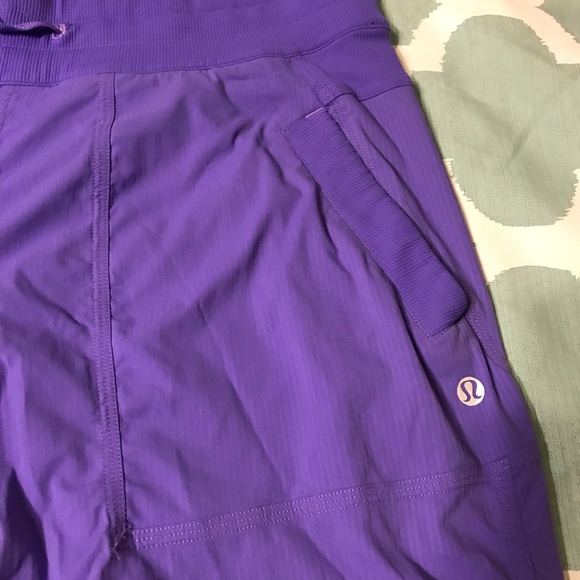 Lululemon Relaxed Pant - Picture 3 of 5